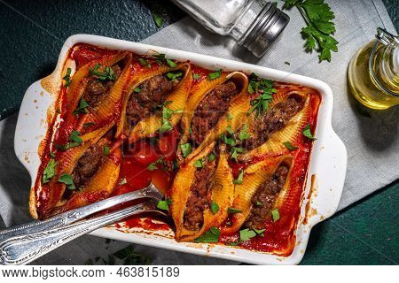 Stuffed Conchiglioni Pasta