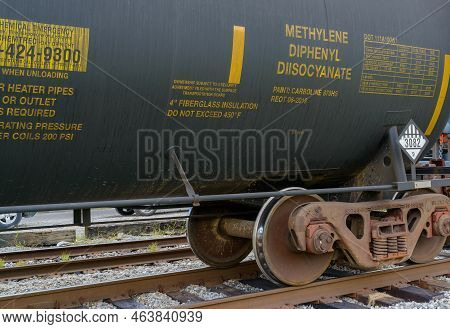 New Orleans, La - September 17: Railroad Tank Car Displaying A Class 9 3082 Hazardous Material Placa