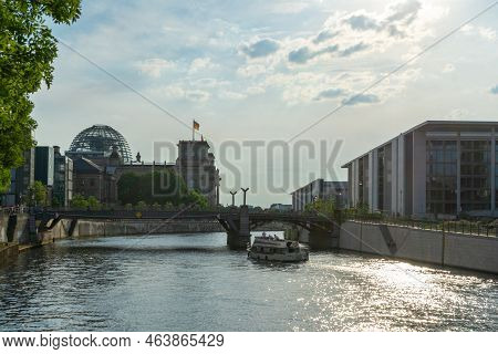 Berlin, Germany 06.05.2022: View Of The Reichstag In Berlin And The Marschall Bridge Which Spans The