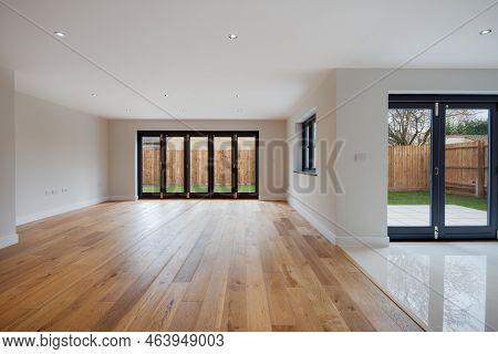 Cambridge, England - March 29 2018: Modern Stylish Unoccupied Room Within Brand New Home With Bifold