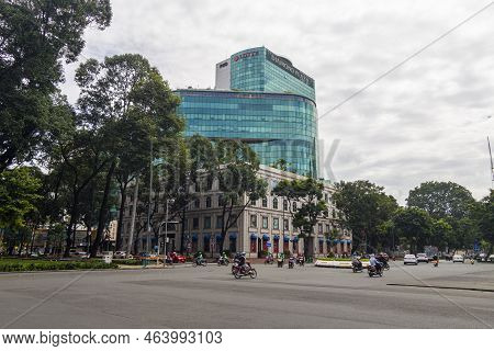 Saigon, Vietnam - Jun 21, 2021 - Diamond Plaza Is A Luxurious Shopping Center And Office Building Fo
