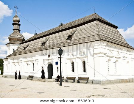 Kościół i kapłani