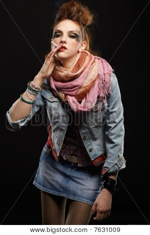 Glam Punk Girl kouření