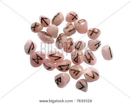 Rune taşları pembe ve altın