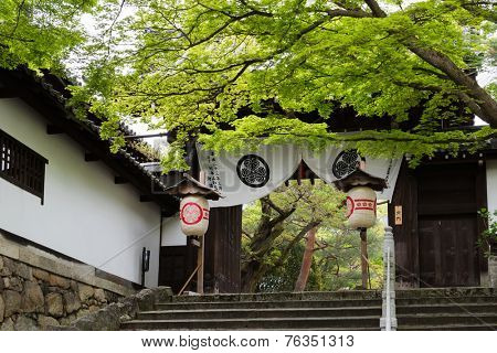 The north gate of Chion-ji Temple
