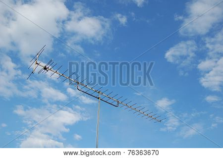 Antenna on Roof