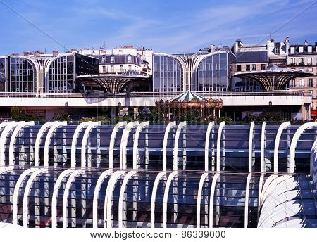 Les Hall de Paris shopping centre.