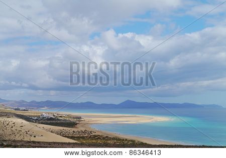 Vast sandy beaches of Fuerteventura