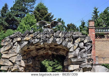 Eagle Statue