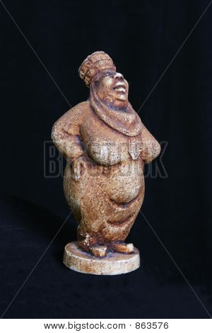 Statuetta di argilla di una donna
