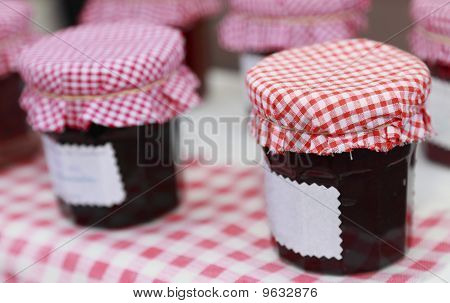 Vasetti di marmellata