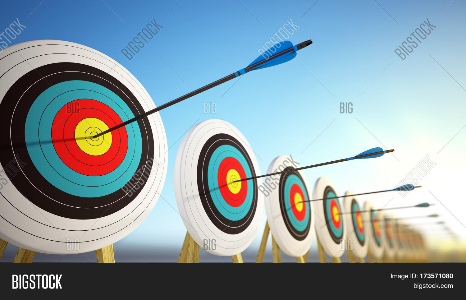 Arrows Hitting Centers Image & Photo (Free Trial) Bigstock