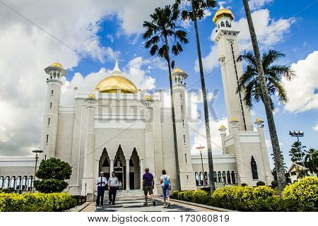 Sultan Omar Ali Saifuddin Mosque