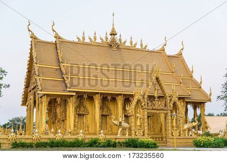 Wat Paknam Joelo Architecture Temple All Gold Color And Evenings Sky At Bangkla, Chachoengsao, Thail