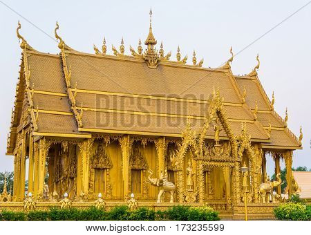 Wat Paknam Joelo Architecture Temple All Gold Color And Evenings Sky At Bangkla, Chachoengsao, Thail