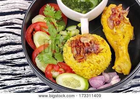 Muslim Yellow Jasmine Rice With Chicken,halal Food