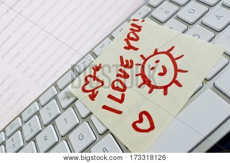 note on computer keyboard: i love you