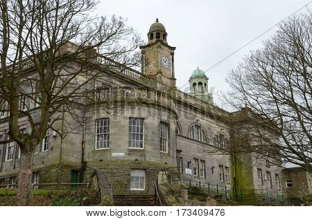 An external view of the town hall building in Bo'Ness