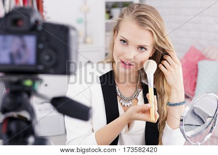 Make Up Video