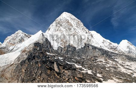 View of Mount Pumo Ri and Kala Patthar - way to Everest base camp - Nepal