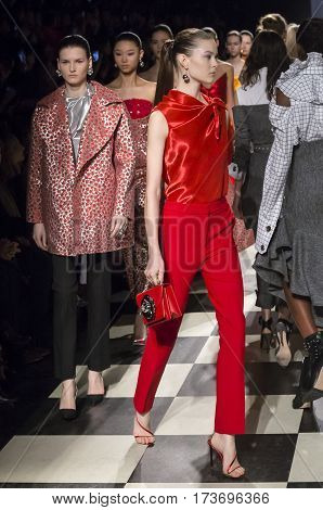 Oscar De La Renta - Fall 2017 Collection