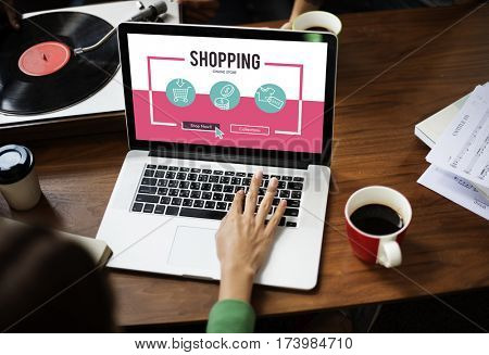 Online Shopping E-Commerce Purchase Market