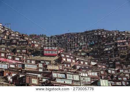Larung Gar A Biggest Buddhist Monastery , Sichaun, China