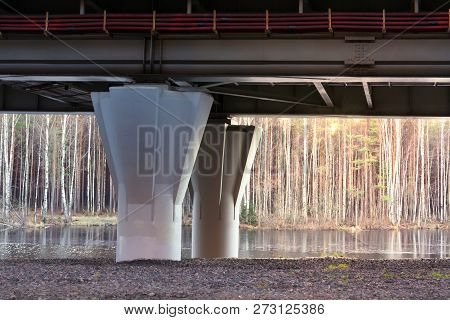 Support Of The Overpass Of The Western High-speed Diameter - Automobile Highway