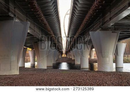 Support Of The Overpass Of The Western High-speed Diameter - Automobile Highway