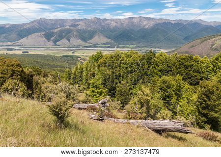 Mountain Ranges In Southern Alps Near Nelson Lakes National Park, South Island, New Zealand