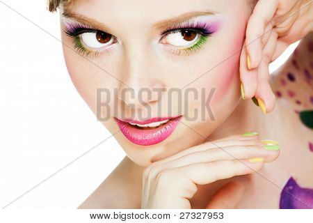  portrét krásné dívky s kreativní bodyart