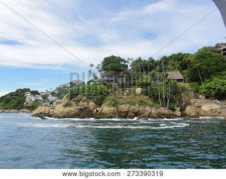 Bordered Of Mountains, The Bay Offers A Superblandscape But Was Difficult To Arrange, Blocking The H