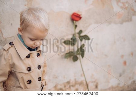 The Real Kids History Of Valentines Day. Valentines Day: Gift, Romantic And Date. Holidays And Celeb