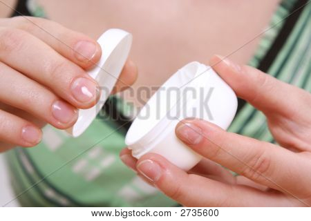 ดูแลมือ