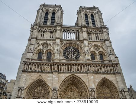 Notre-dame De Paris