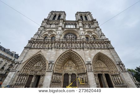 Notre-dame De Paris