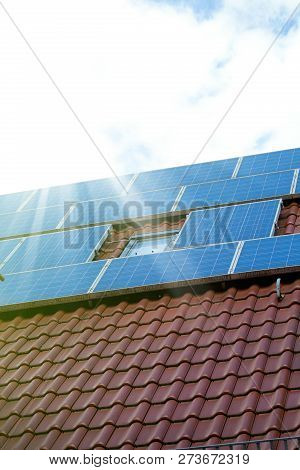 Roof With Solar Panels Energie Conzept And Monye Safe.