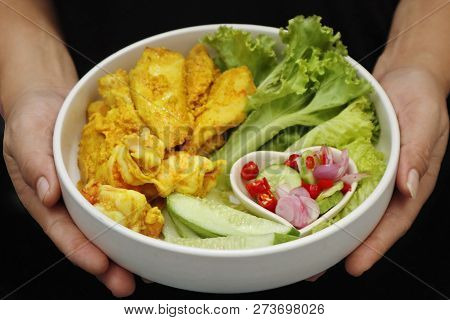 Homemade Charcoal Boiled Chicken And Prawn Satay, Served With Cucumber Chili Sauce As Ar Jad In Thai