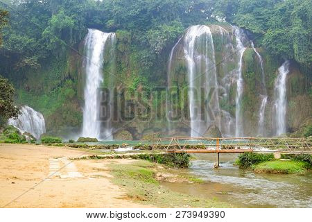 Ban Gioc Waterfall Or Detian Falls, Vietnam's Best-known Waterfall Located In Cao Bang Border With C