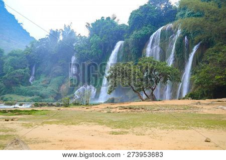 Ban Gioc Waterfall Or Detian Falls, Vietnam's Best-known Waterfall Located In Cao Bang Border With C
