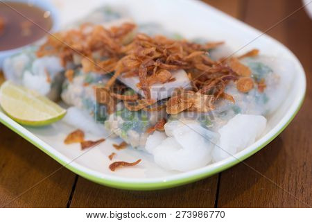 Vietnamese Food, Bauh Cuon Steamed Rice Flour Roll