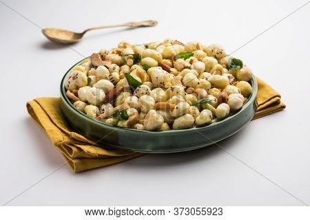 Phool Makhana Chivda Is A Crunchy Healthy Snack From India, Perfect For Teatime. Served In A Bowl Or