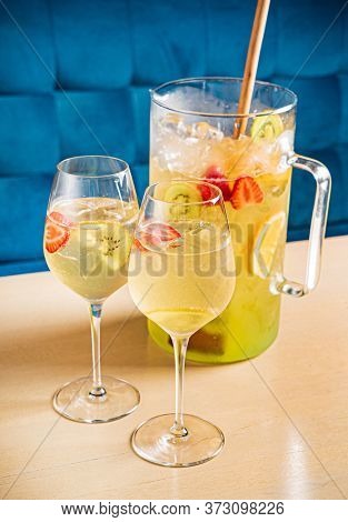 summr lemonade with kiwi fruits and strawberries