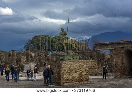 Italy, Pompeii 02,01,2018 Ruins Of Pompeii Near Naples, Italy. Pompeii Is An Ancient Roman City Died
