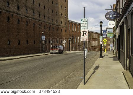 Biddeford Me - April 7, 2020: Historical Street Of Downtown Biddeford, State Of Maine, Usa.