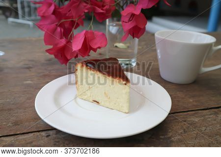 Cheese Cake, Basque Cheesecake Or Basque Burnt Cheesecake
