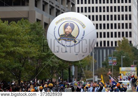 Houston, Texas, Usa - November 28, 2019: H-e-b Thanksgiving Day Parade, Members Of The Indian Commun