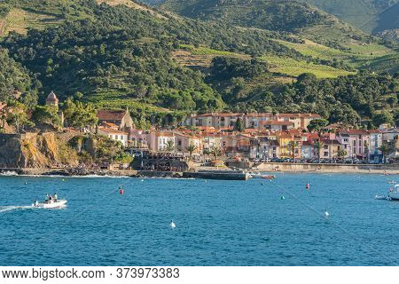 Beautiful Autumn Day In The Tourist City Of Colliure In Occitania Whit On Back The Church Of Notre D