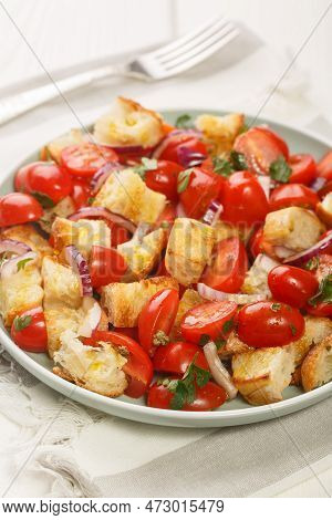 Puglian Acquasala Recipe Is A Perfect Summer Dish, A Salad Comprised Of Torn Stale Bread Soaked In O