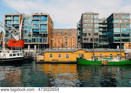 Cityscape Of Sandtorhafen Canal, Hamburg Speicherstadt And Hafencity